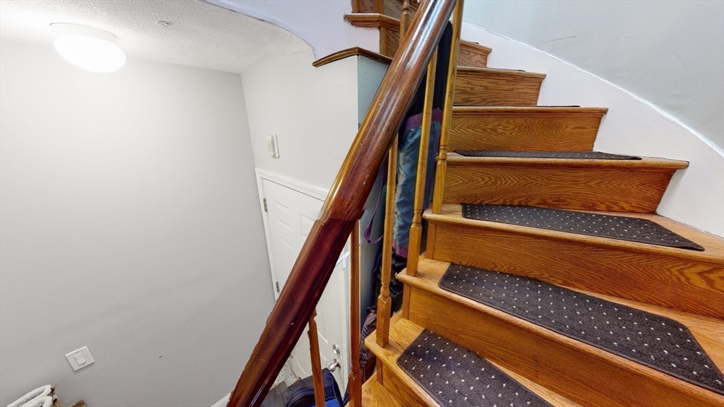 143 West Canton Street, Unit 4 Boston, MA 02118 - Photo 12 of 15 a view of entryway