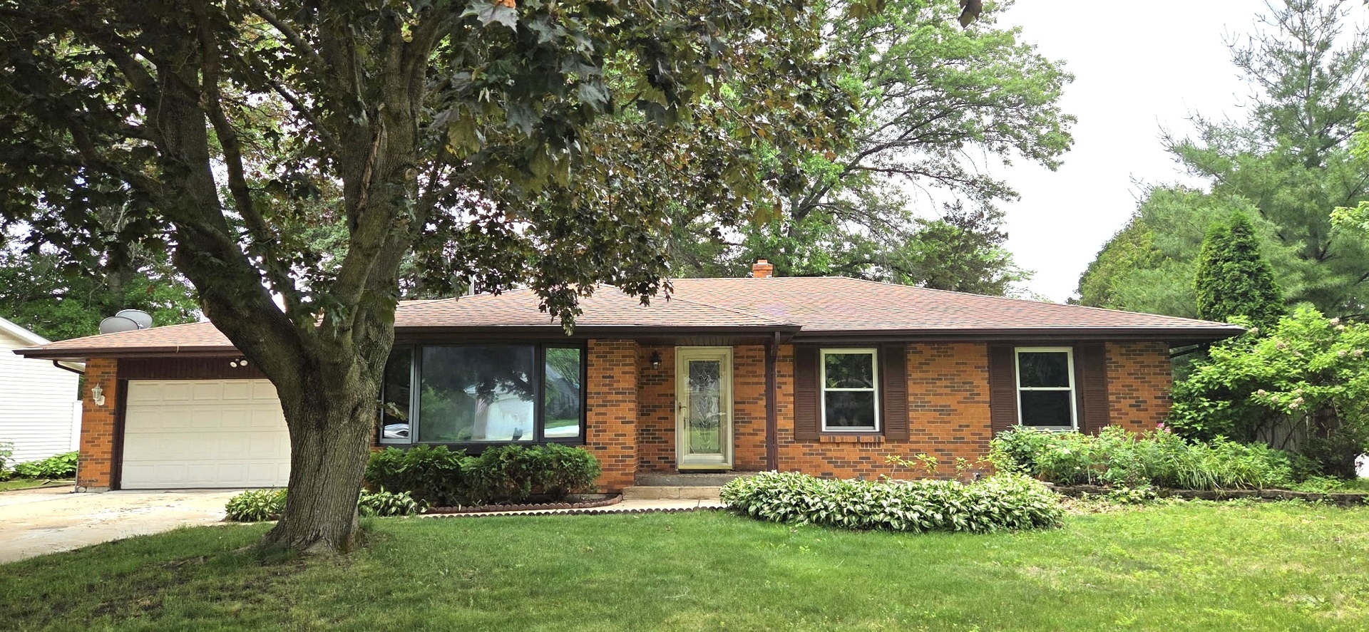 3020 Southbridge Road Rockford, IL 61114 - Photo 2 of 17