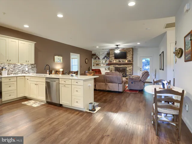 $316,000 | 106 Cardinal Drive, Shippensburg, PA 17257