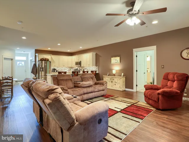 $316,000 | 106 Cardinal Drive, Shippensburg, PA 17257