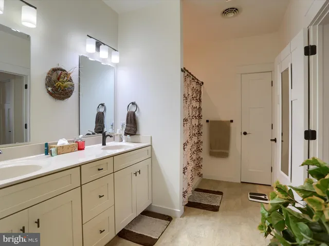 $316,000 | 106 Cardinal Drive, Shippensburg, PA 17257