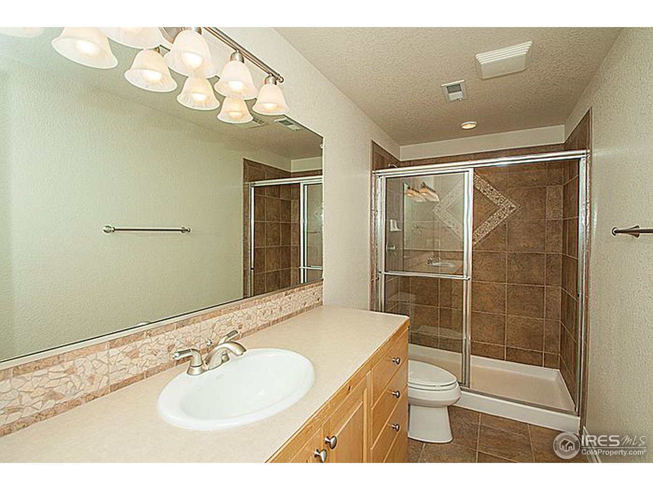 6045 Ashcroft Road Greeley, CO 80634 - Photo 3 of 25 Gallery Image 3