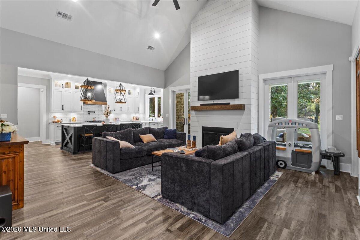 16017 Lorraine Road Biloxi, MS 39532 - Photo 5 of 31 08-HJ0A1442