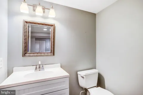 $795,000 | 302 Bostwick Lane, Gaithersburg, MD 20878