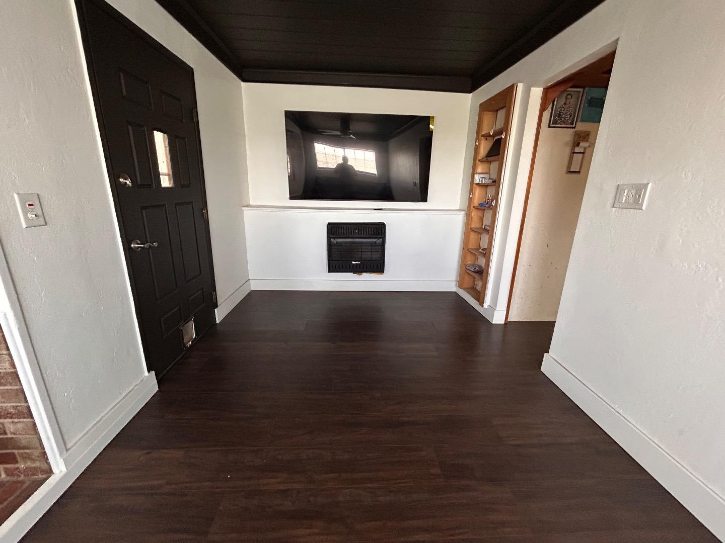 0 Undisclosed Address Gilroy, CA 95020 - Photo 6 of 18 a view of a livingroom with wooden floor and a fireplace
