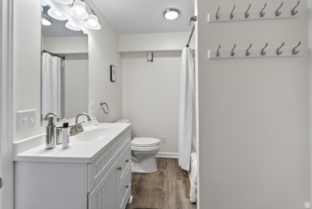 1251 South Eastland Road Monticello, UT 84535 - Photo 29 of 63 downstairs bathroom