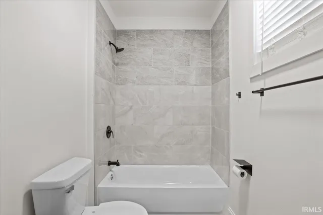 $270,000 | 255 North East Street, Frankfort, IN 46041