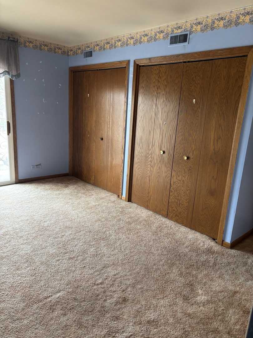 3-n550 Crown Rd Road, Unit 14 Elmhurst, IL 60126 - Photo 6 of 7 Gallery Image 6