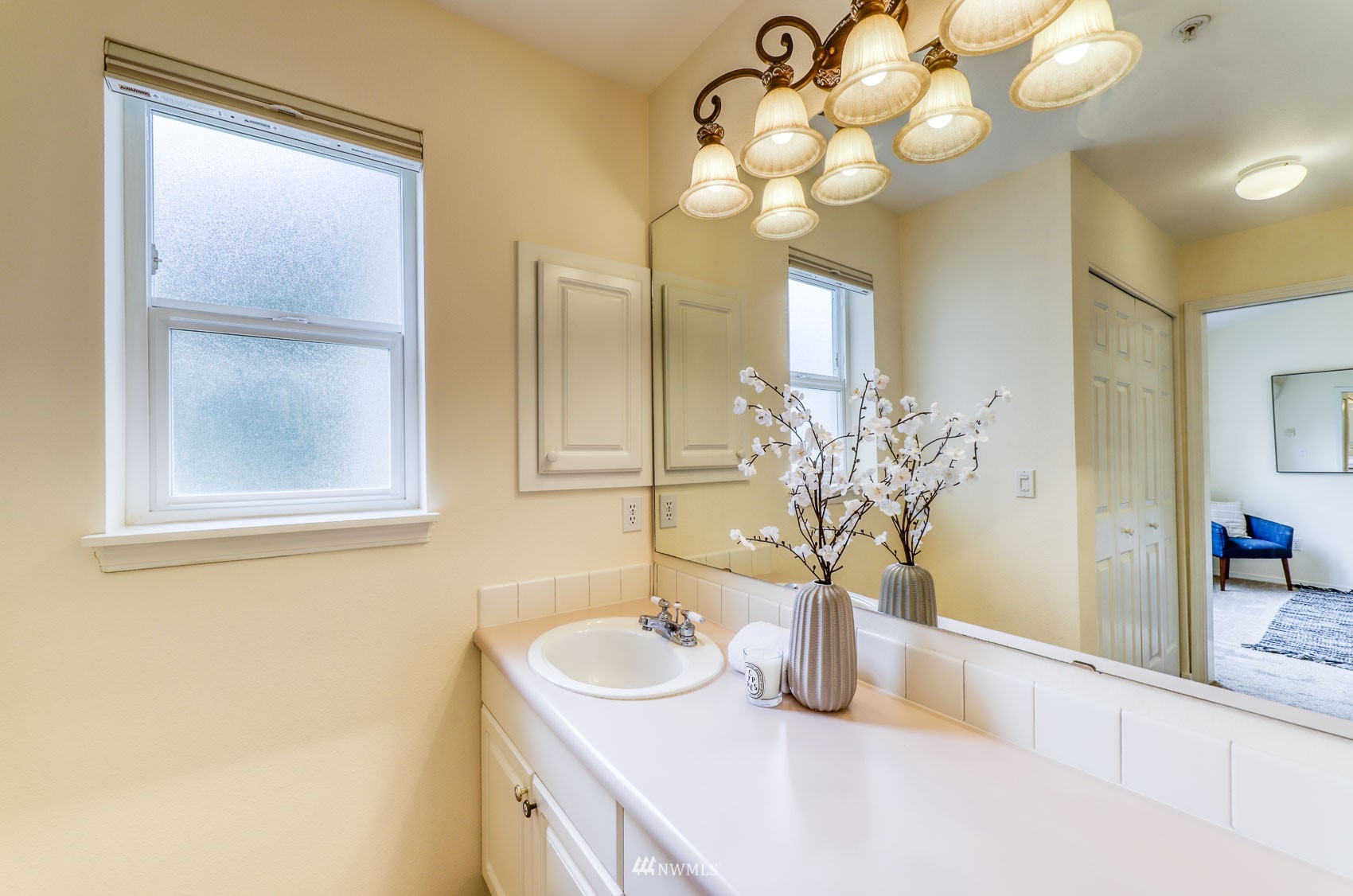 1220 Weaver Road Northwest, Unit D7 Bainbridge Island, WA 98110 - Photo 26 of 31 Gallery Image 26