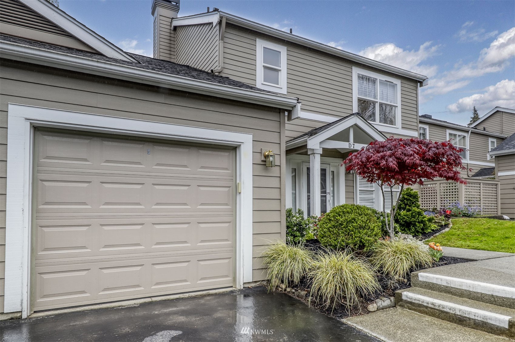 1220 Weaver Road Northwest, Unit D7 Bainbridge Island, WA 98110 - Photo 4 of 31 Gallery Image 4