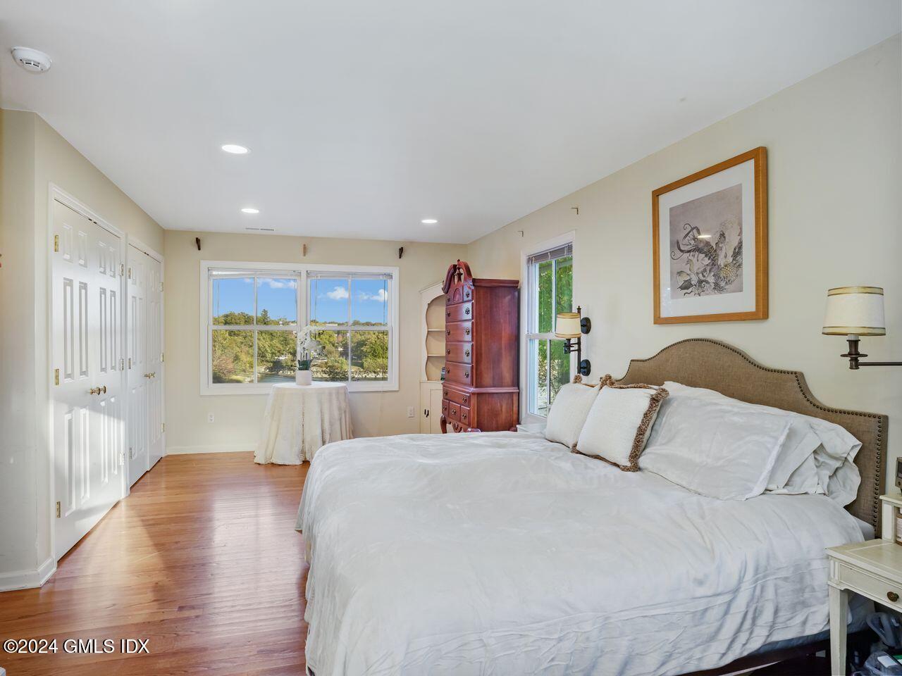 201 Shore Road Greenwich, CT 06830 - Photo 13 of 31 Primary Bedroom