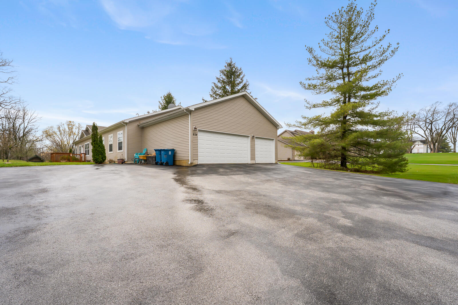 678 West Division Road Hebron, IN 46341 - Photo 5 of 79 1600x1067