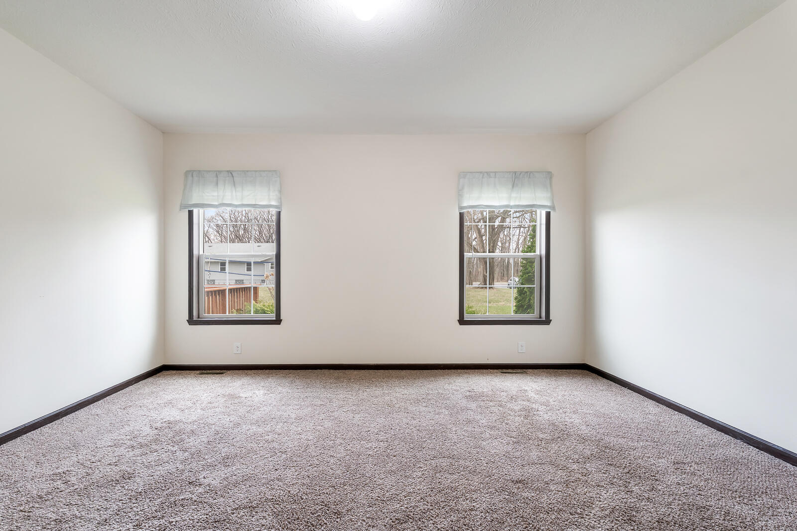 678 West Division Road Hebron, IN 46341 - Photo 54 of 79 1600x1067