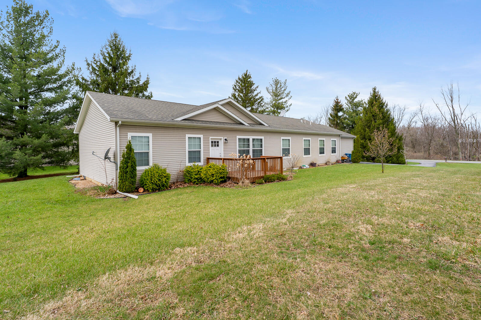 678 West Division Road Hebron, IN 46341 - Photo 6 of 79 1600x1067