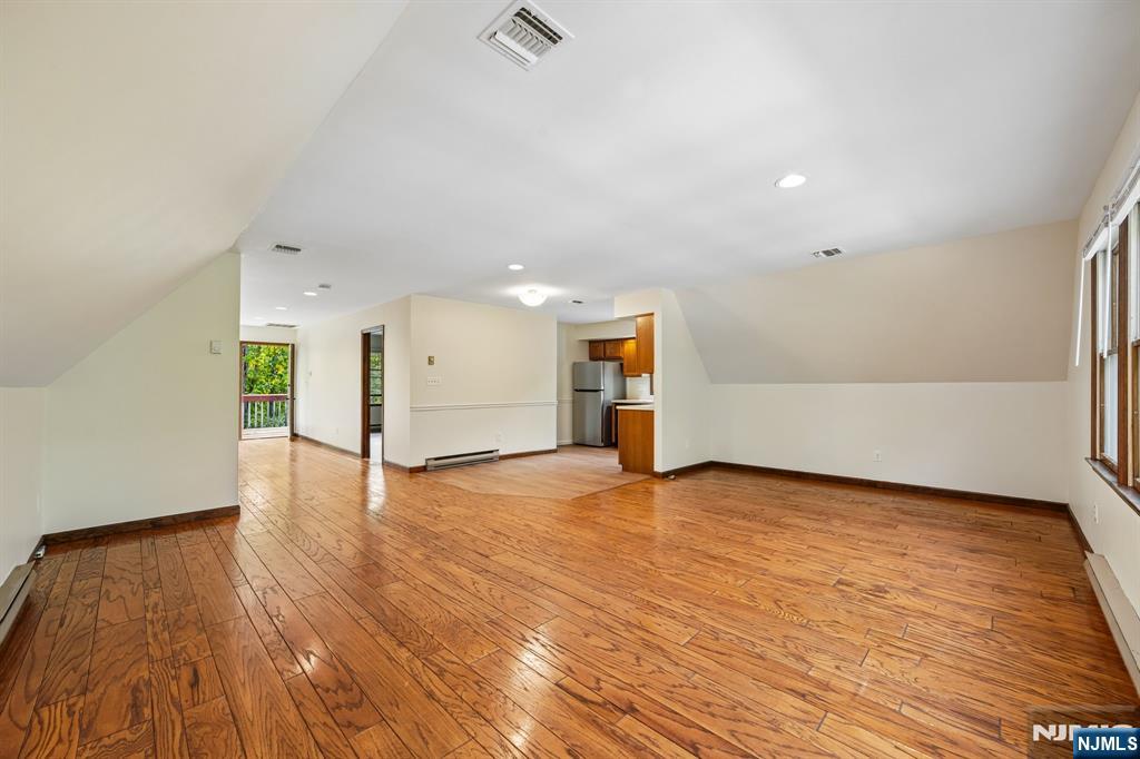 147 Kinnelon Road, Unit REDCARRIAGE Butler, NJ 07405 - Photo 16 of 20 Gallery Image 16
