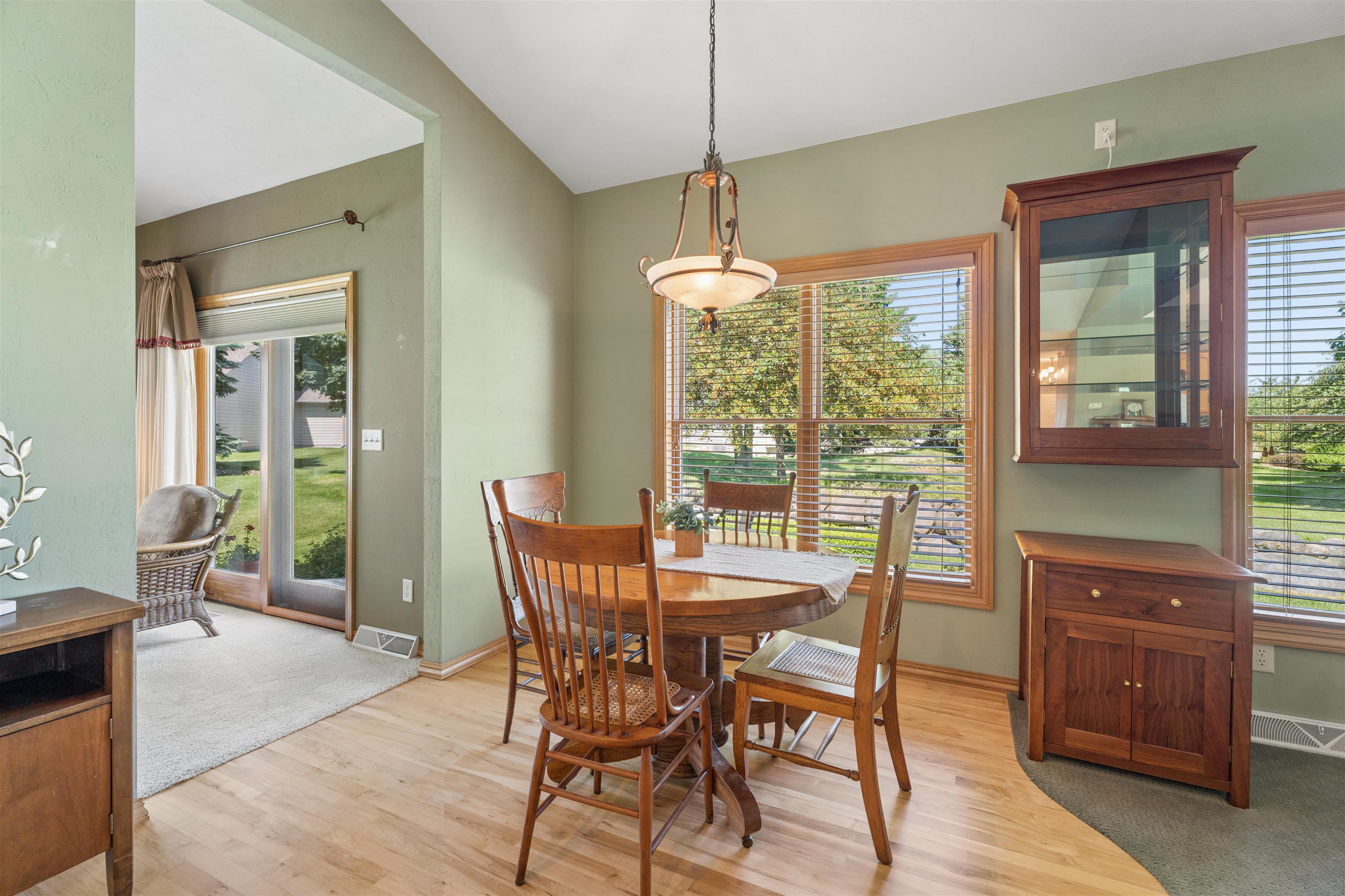 3831 North Wayside Lane Appleton, WI 54913 - Photo 11 of 28