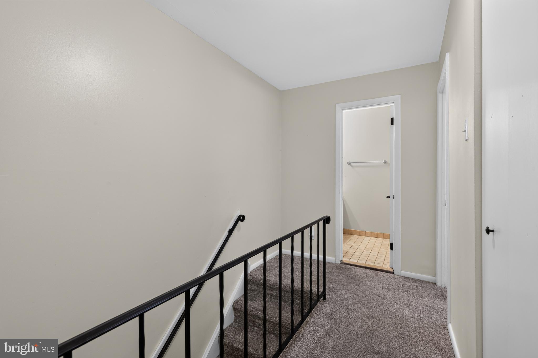 1518 Manley Road, Unit B33 West Chester, PA 19382 - Photo 16 of 34 Hallway