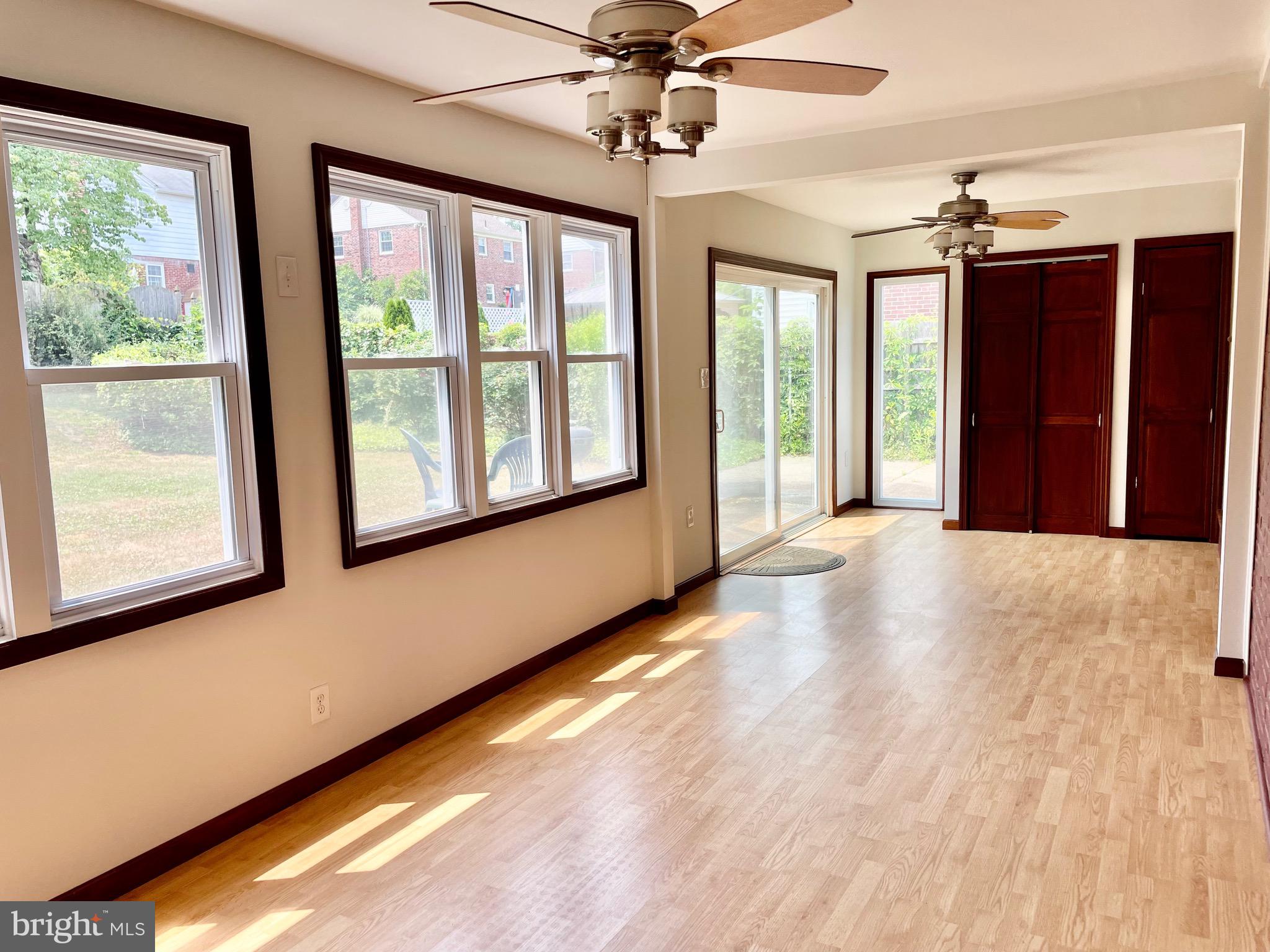 16 Colmar Road Cherry Hill, NJ 08002 - Photo 11 of 30 Family Room/Sun Room