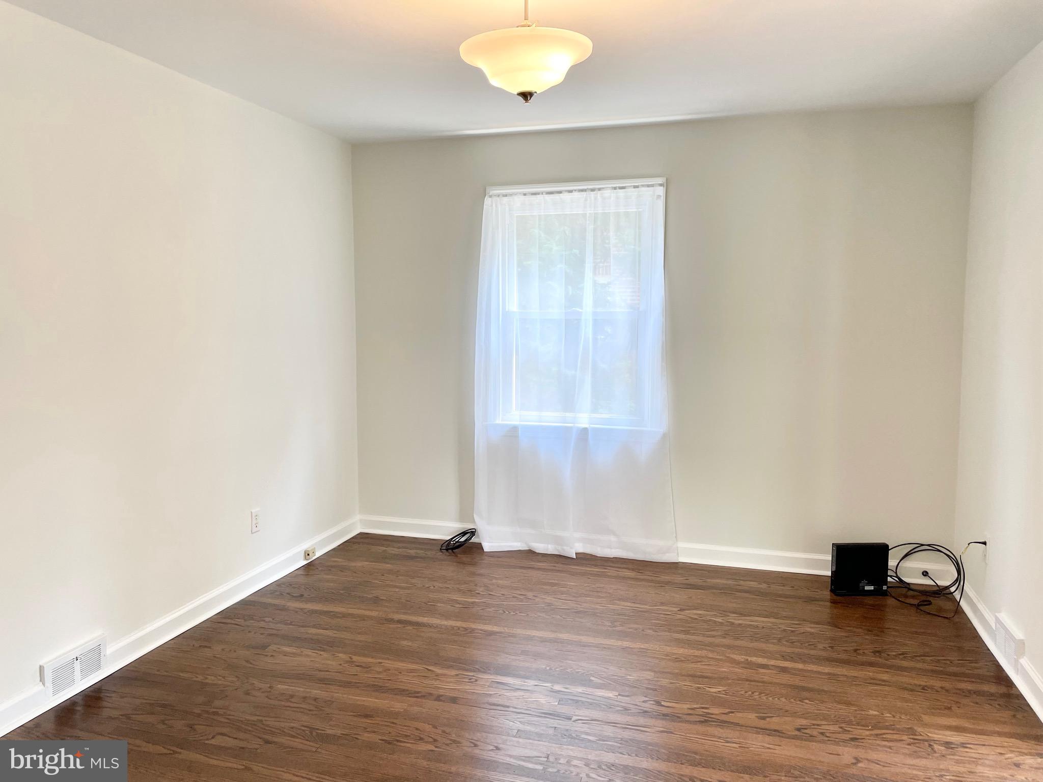 16 Colmar Road Cherry Hill, NJ 08002 - Photo 6 of 30 Formal Dining Room