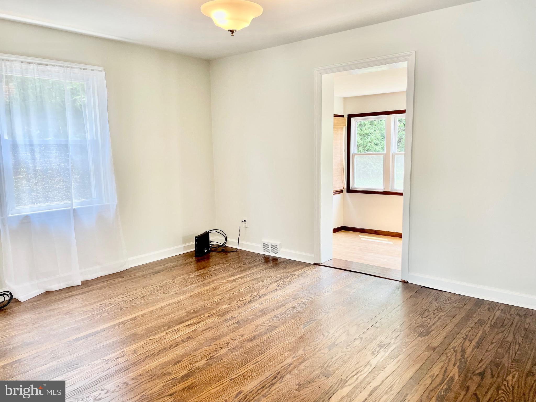 16 Colmar Road Cherry Hill, NJ 08002 - Photo 7 of 30 Formal Dining Room