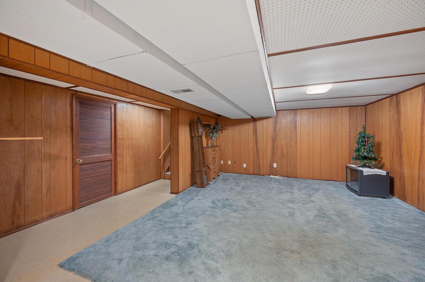 5117 West Ridgewood Road Springfield, OH 45503 - Photo 32 of 49 5117_W_Ridgewood_LL_002