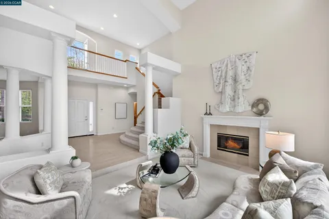 $2,998,800 | 3643 Country Club Terrace, Danville, CA 94506