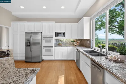 $2,998,800 | 3643 Country Club Terrace, Danville, CA 94506