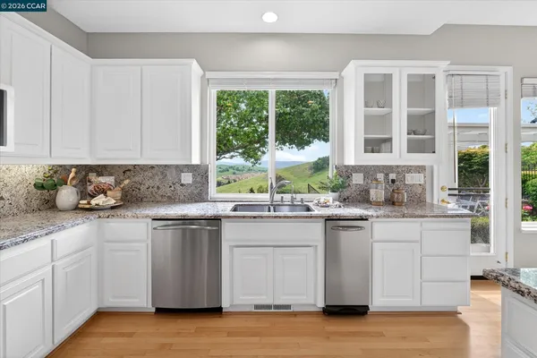 $2,998,800 | 3643 Country Club Terrace, Danville, CA 94506
