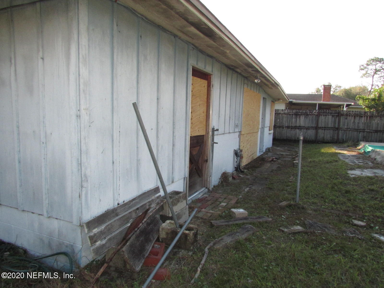 428 Sapelo Road Jacksonville, FL 32216 - Photo 33 of 34 back of the house