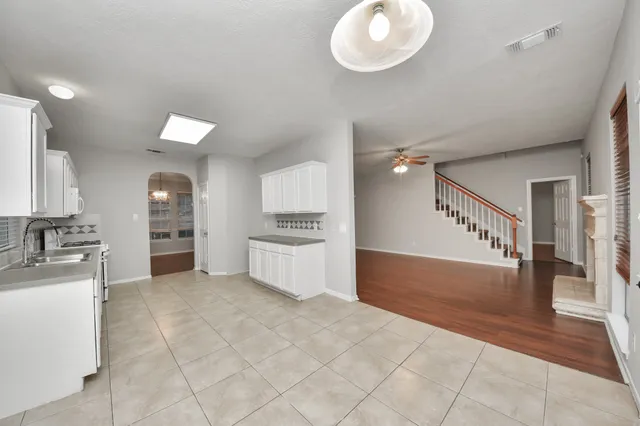 $2,100 | 1502 Brook Grove Drive, Katy, TX 77450