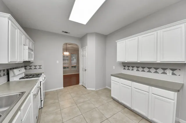 $2,100 | 1502 Brook Grove Drive, Katy, TX 77450