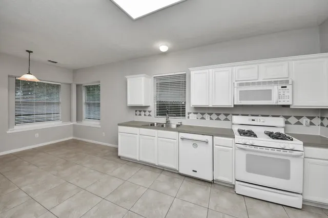 $2,100 | 1502 Brook Grove Drive, Katy, TX 77450