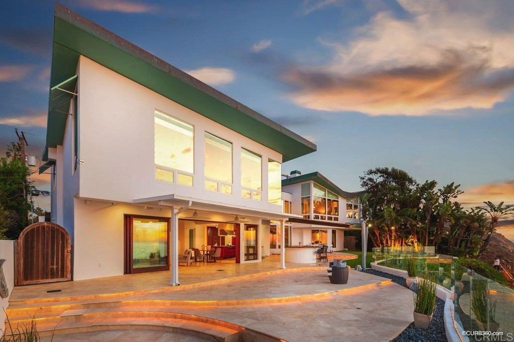 462 Moonlight Lane Encinitas, CA 92024 - Photo 2 of 24