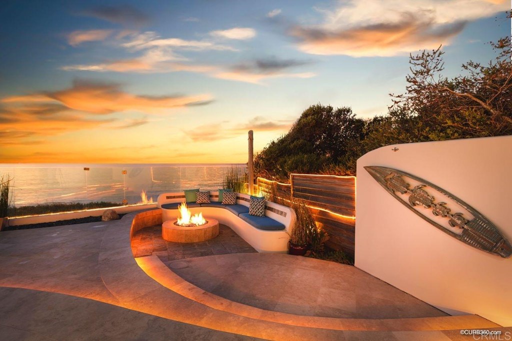 462 Moonlight Lane Encinitas, CA 92024 - Photo 3 of 24