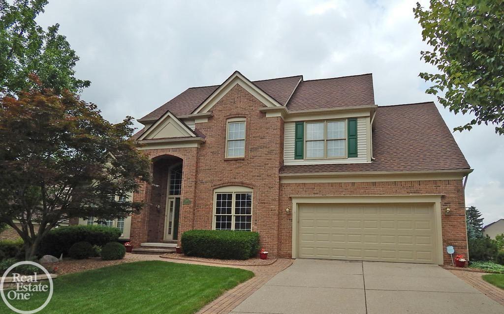 1695 Devonwood Drive Rochester Hills, MI 48306 - Photo 2 of 37