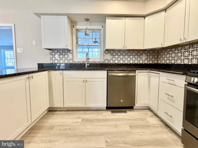 $499,900 | 117 Jennifer Lane, Felton, DE 19943