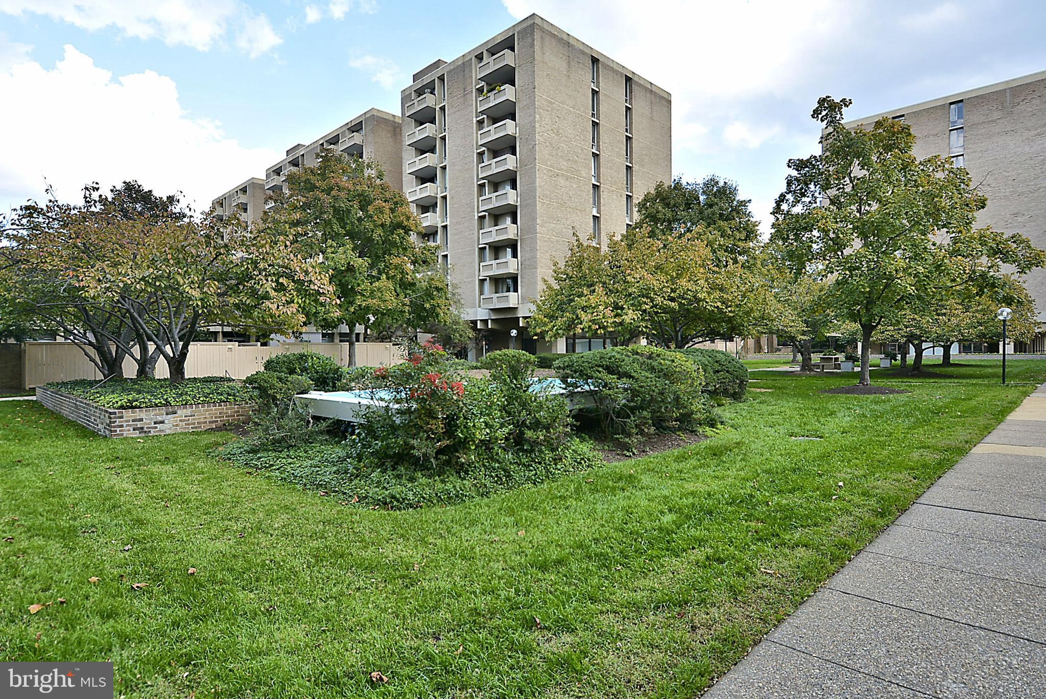 1250 4th Street Southwest, Unit W409 Washington, DC 20024 - Photo 20 of 59 Common Area - Park Area