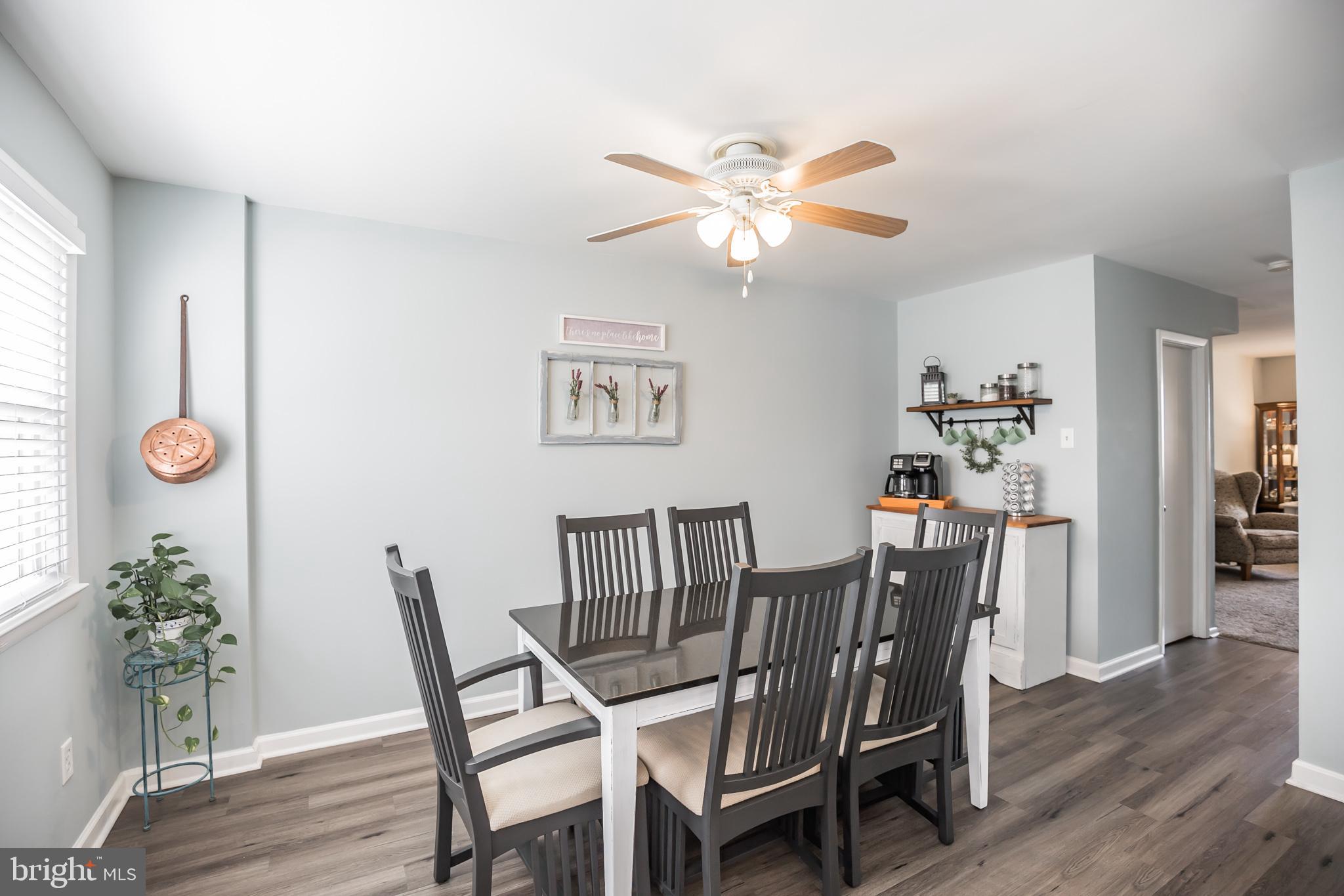 10107 North Canterbury Road Philadelphia, PA 19114 - Photo 10 of 30 Dining Room