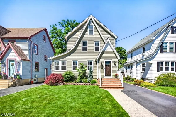 $649,000 | 612 Larch Street, Roselle Park, NJ 07204