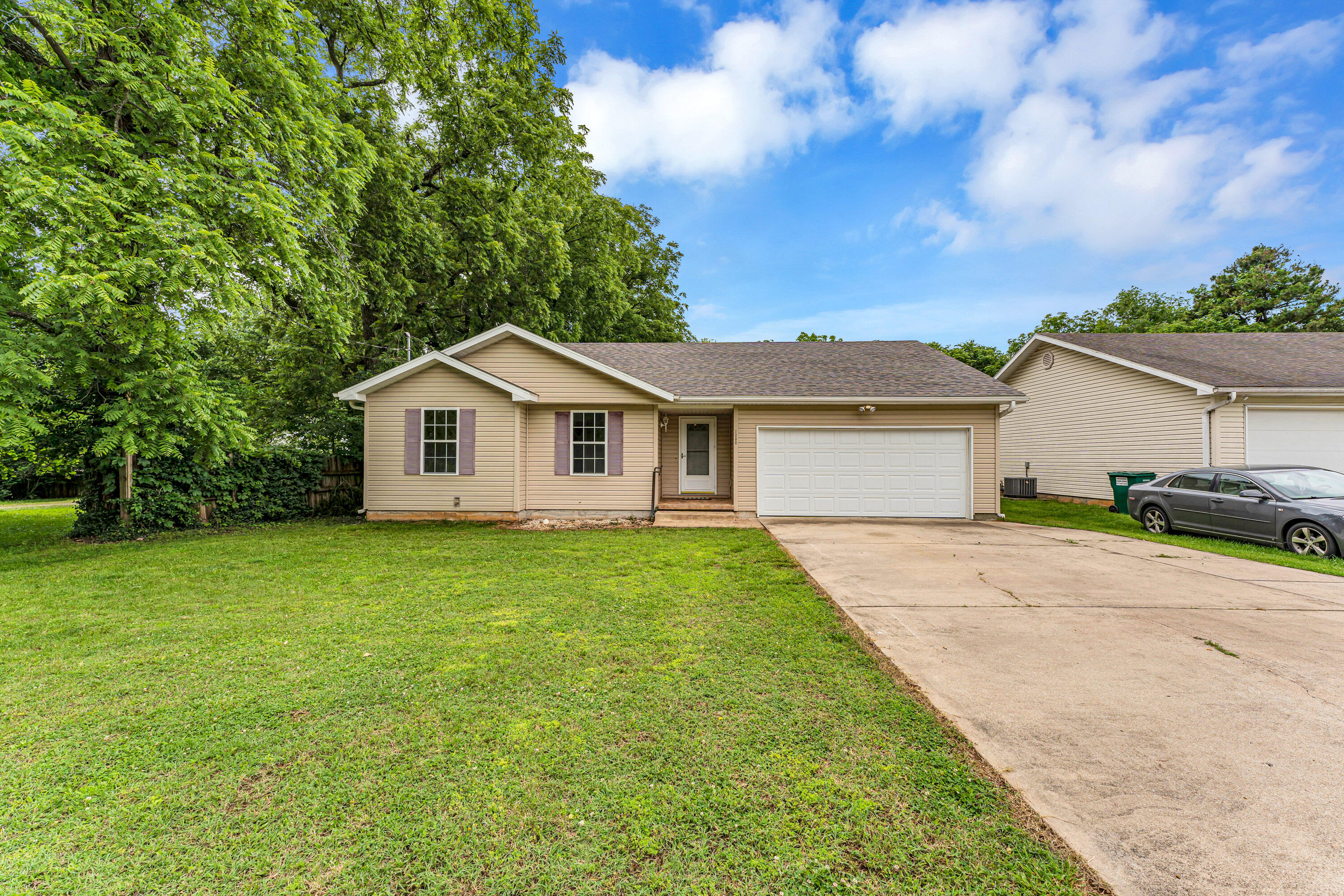 2830 West Chestnut Street Springfield, MO 65803 - Photo 1 of 1 front of house