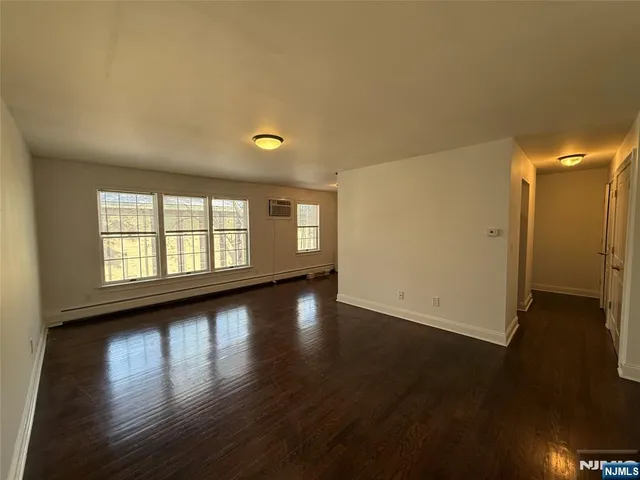 $2,450 | 93 Fairview Avenue, Unit 8, Westwood, NJ 07675