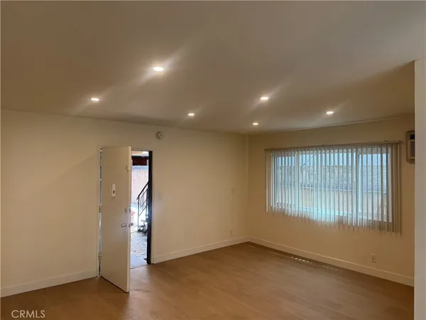 $1,850 | 943 North Louise Street, Unit 5, Glendale, CA 91207