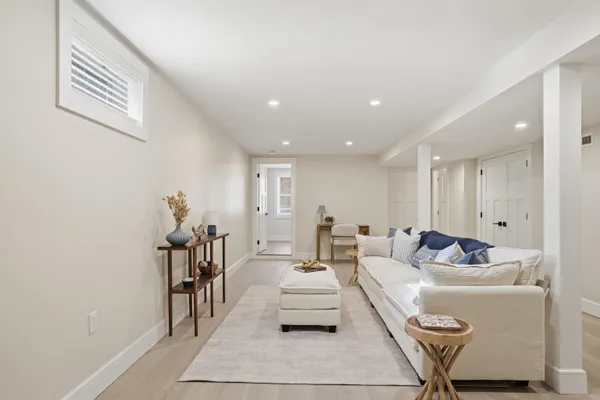 $599,900 | 50 Cobbetts Pond Road, Windham, NH 03087