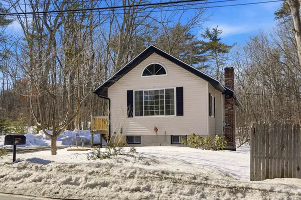 $599,900 | 50 Cobbetts Pond Road, Windham, NH 03087