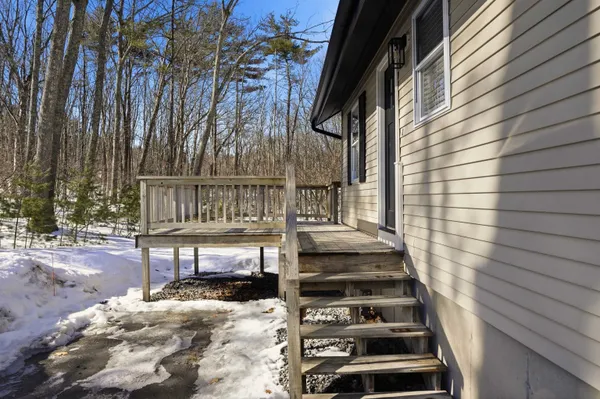 $599,900 | 50 Cobbetts Pond Road, Windham, NH 03087
