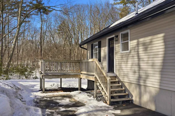 $599,900 | 50 Cobbetts Pond Road, Windham, NH 03087