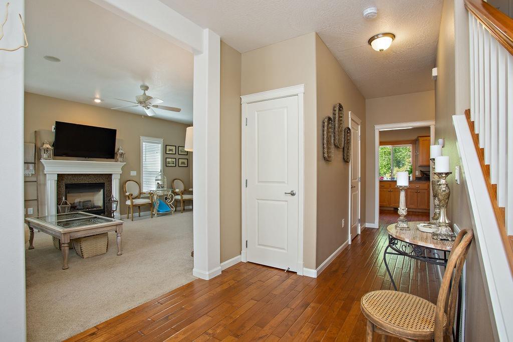 2160 Crestbrook Road, Unit 2 Medford, OR 97504 - Photo 6 of 29 Additional Photo