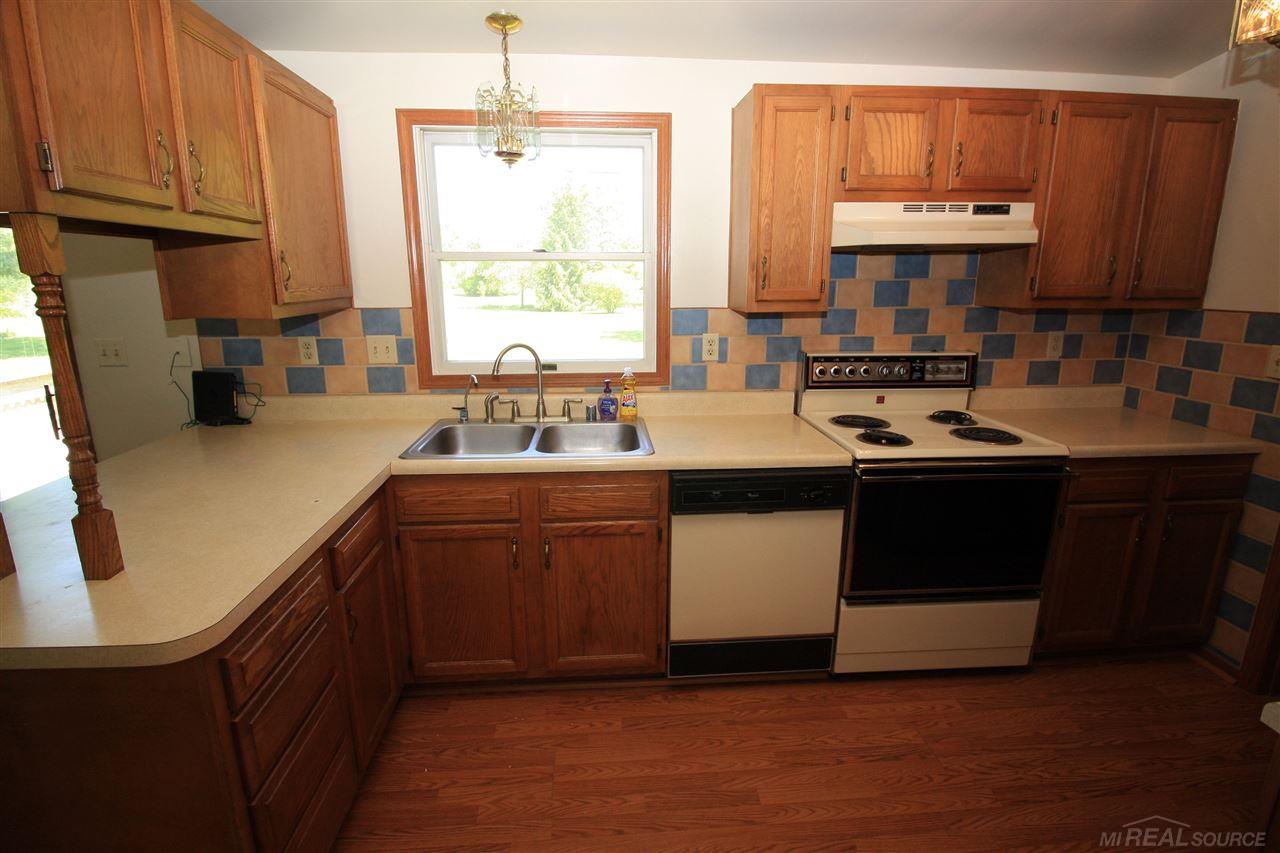 1878 South Boulevard Rochester, MI 48309 - Photo 5 of 21