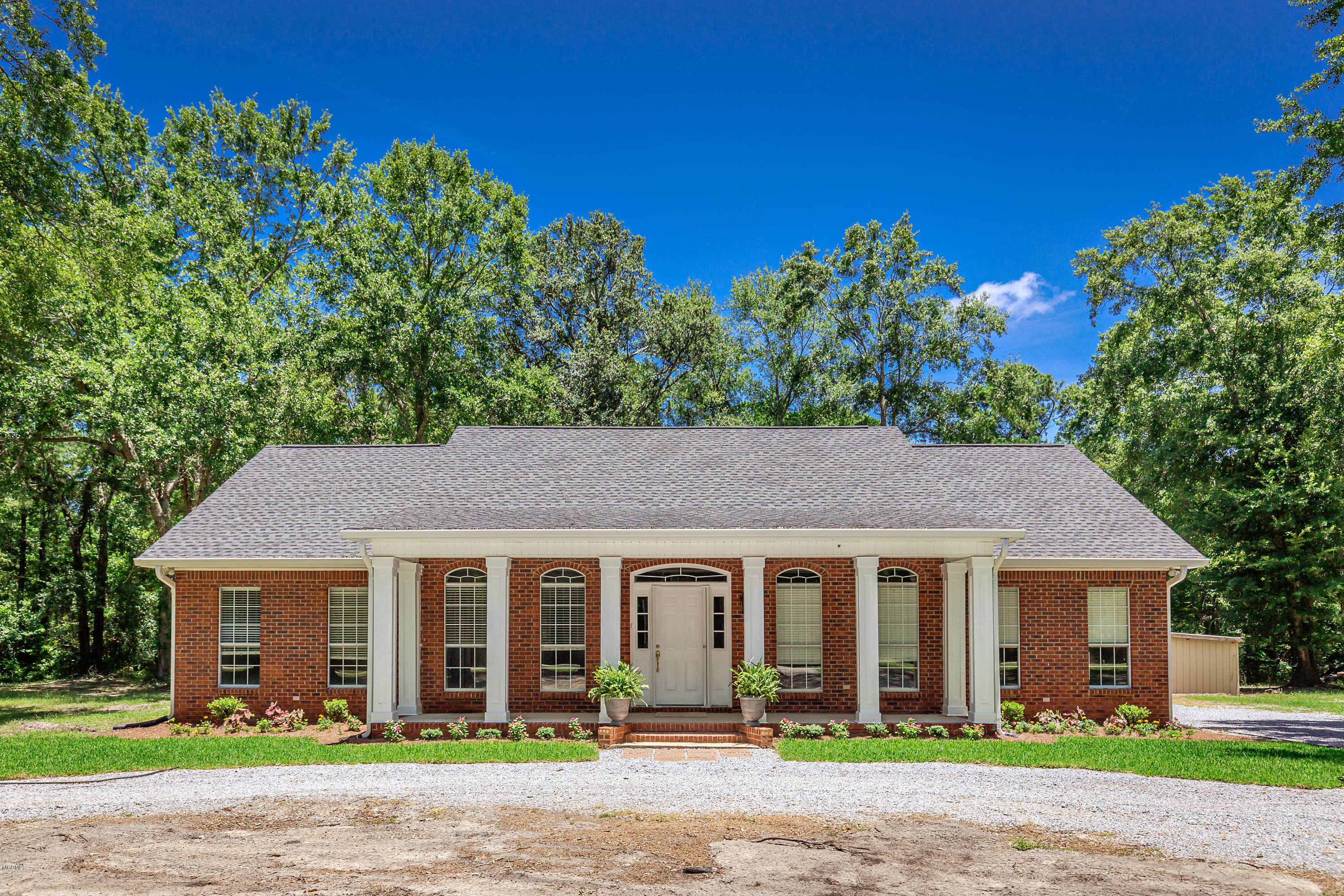 2112 Old Shell Landing Road Ocean Springs, MS 39564 - Photo 1 of 85 IMG_6347