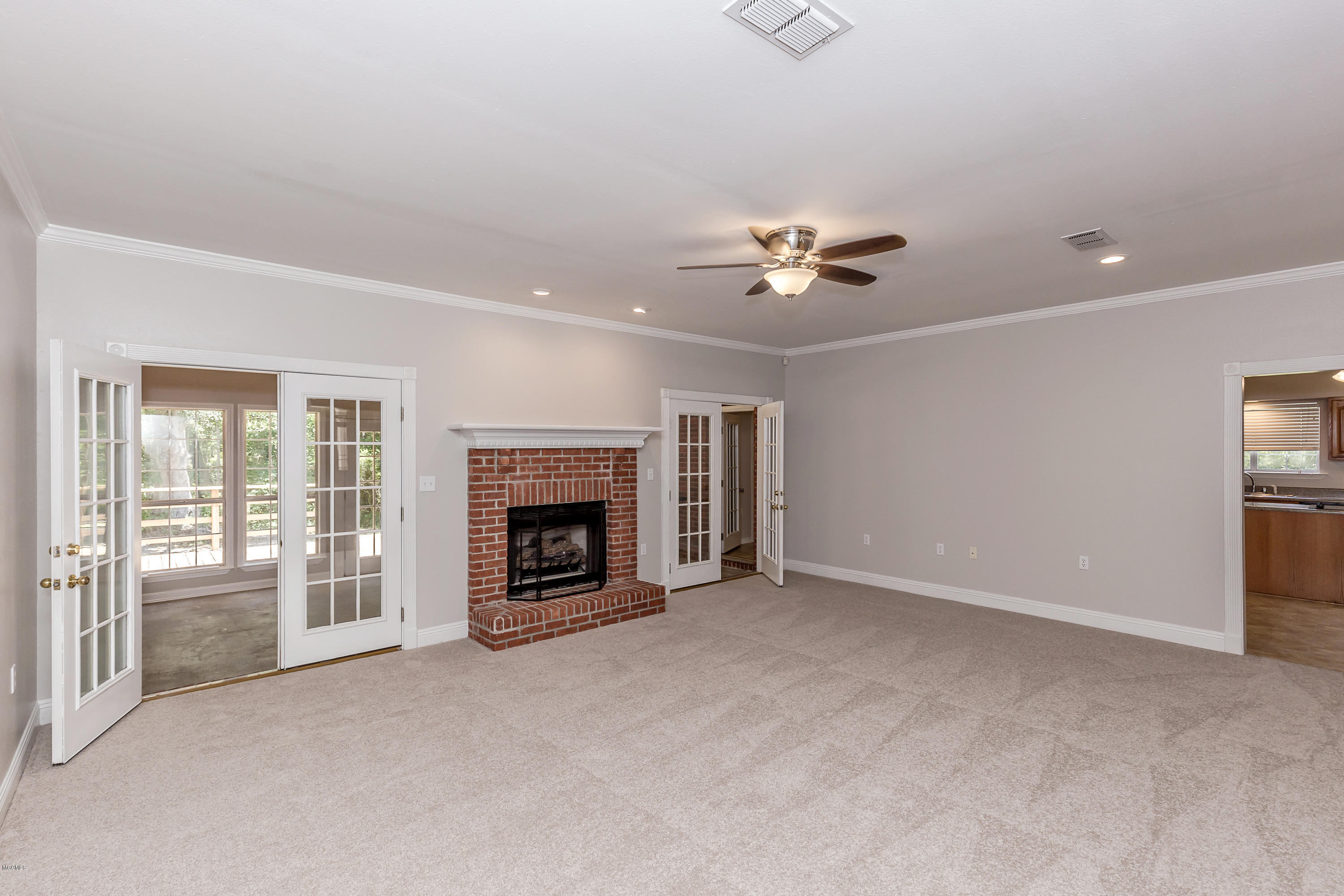 2112 Old Shell Landing Road Ocean Springs, MS 39564 - Photo 13 of 85 IMG_6370